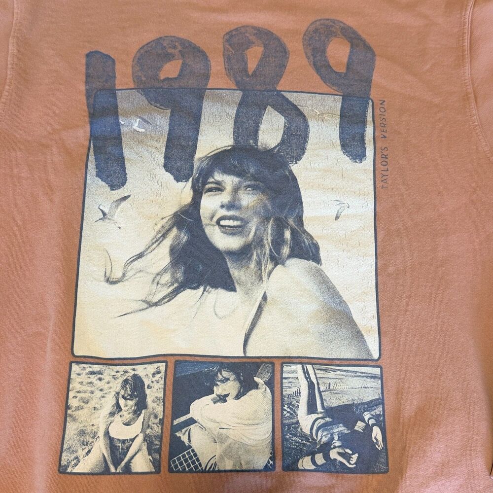 Taylor Swift 1989 Taylors Version Official Merch Pink Crewneck Sweatshirt S